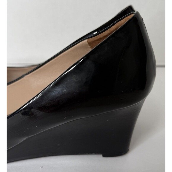 Tory Burch Black Benton Wedge Pumps 9 Closed Toe Patent Leather Black EUC - Picture 3 of 11